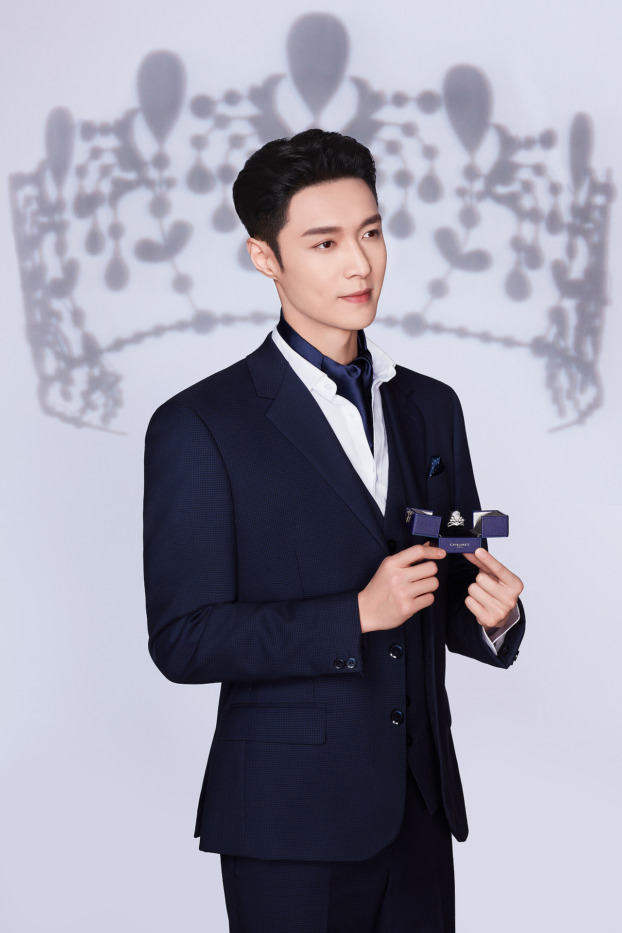 标签广告摄影人像摄影商业修图ps张艺兴作品信息创作时间2021/06/11