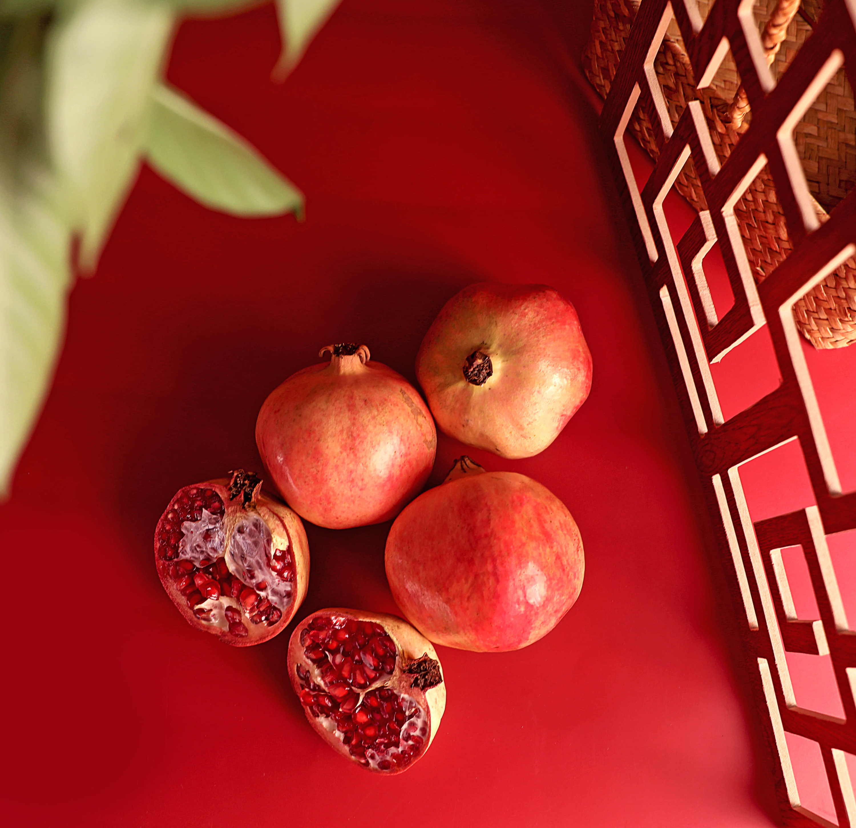 中国风红色喜庆石榴摄影