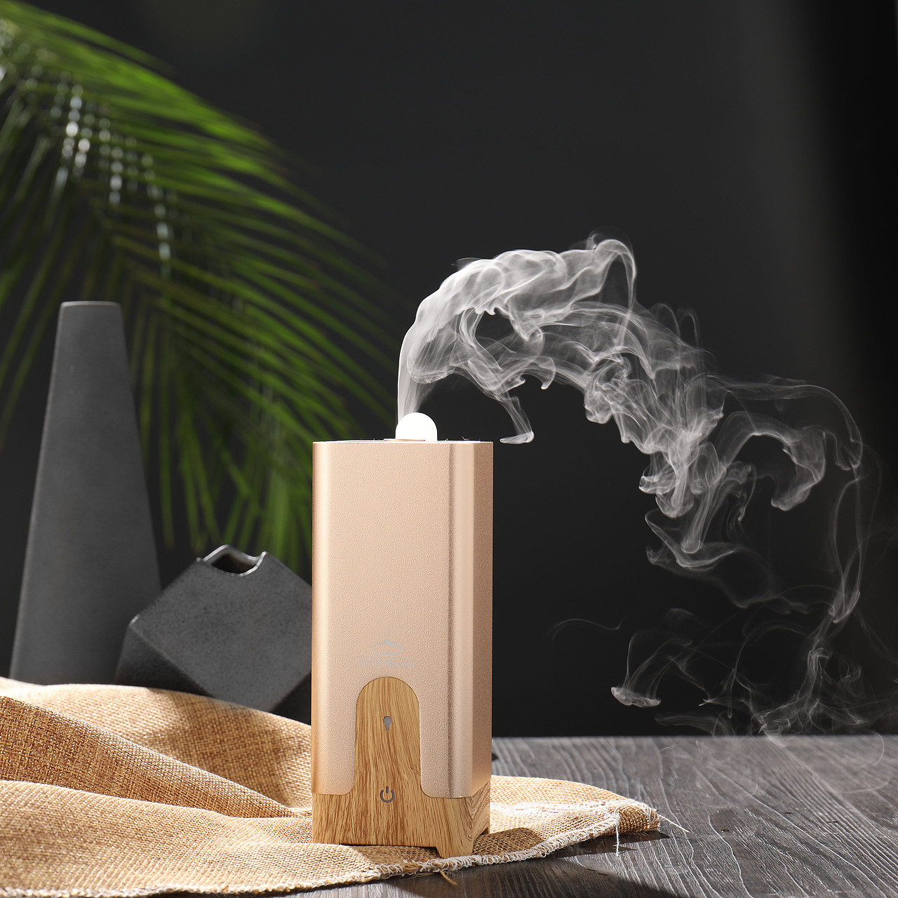 铝合金车载香薰机 加湿器 GX Diffuser（图ZOTIzNjk0NTY=） - 电子产品 - 站酷设计师黄洪荣原创素材 - 站酷ZCOOL