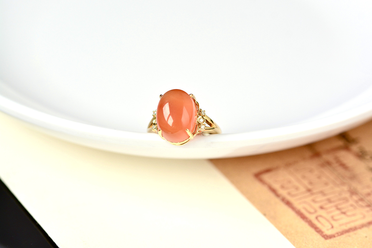 设计师作品|南红戒指两边钻