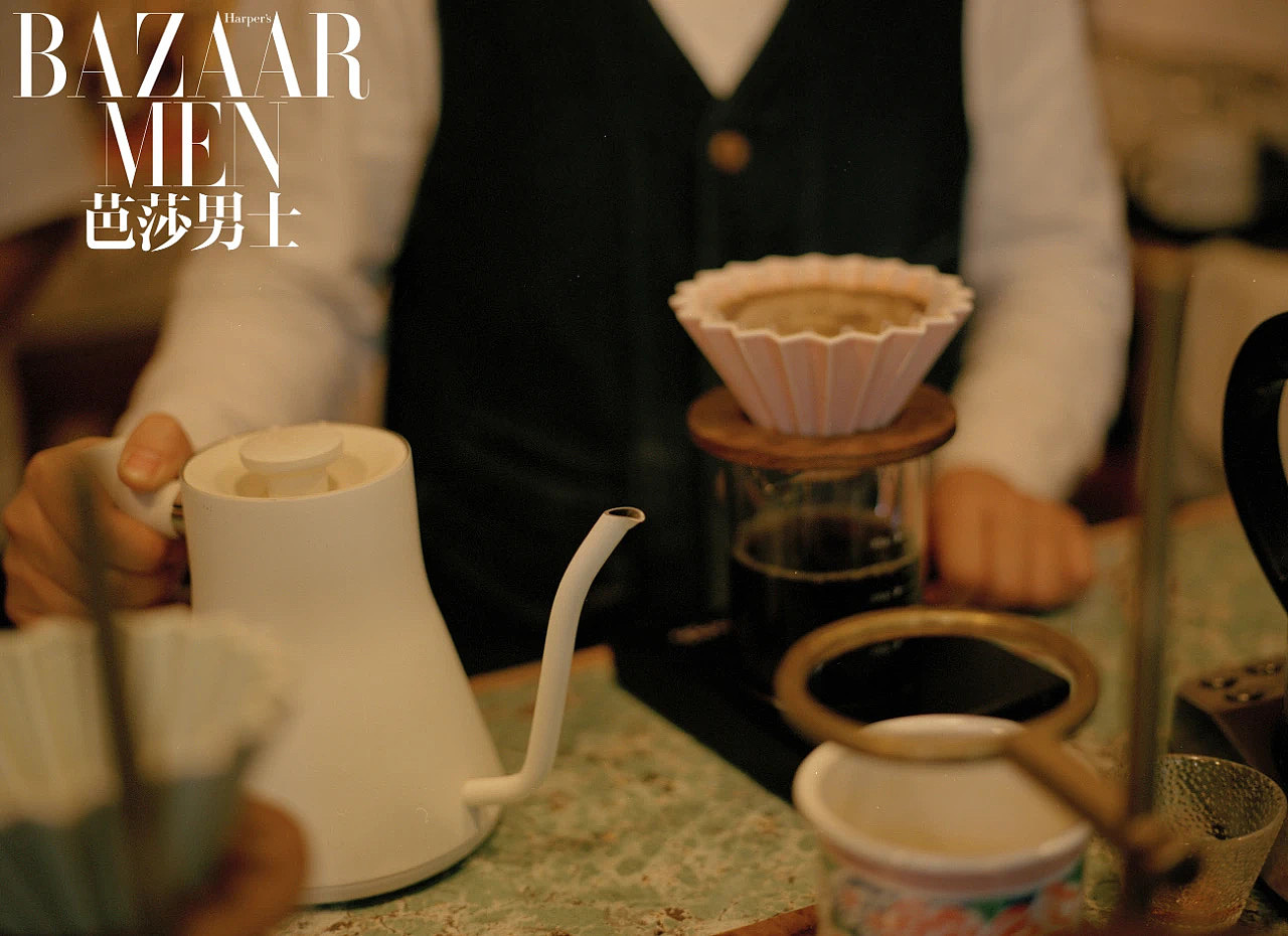 芭莎男士 Metal Hands