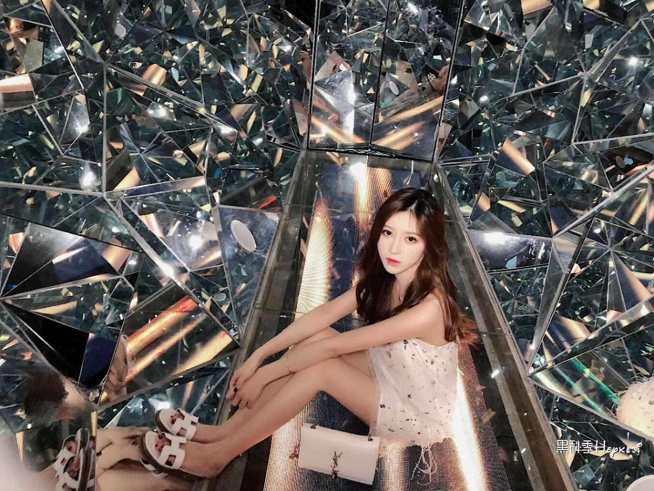 最美的创意互动体验道具,镜花宫、钻石隧道等