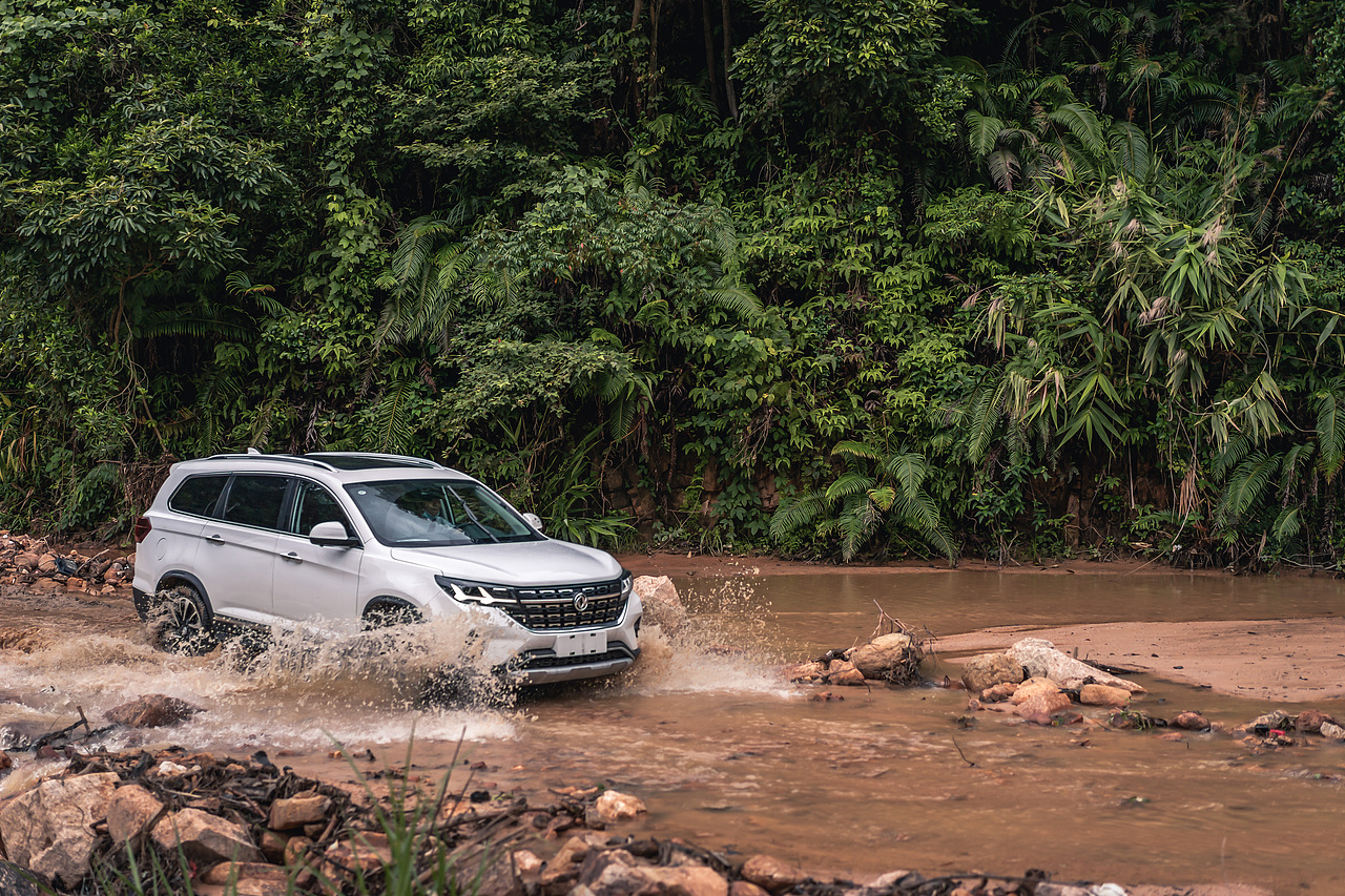 东风风行-T5L（图ZMjIyOTc4NTk2） - 产品摄影 - 站酷设计师Carson_小立原创素材 - 站酷ZCOOL