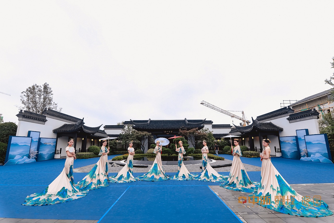 房地产开盘model秀