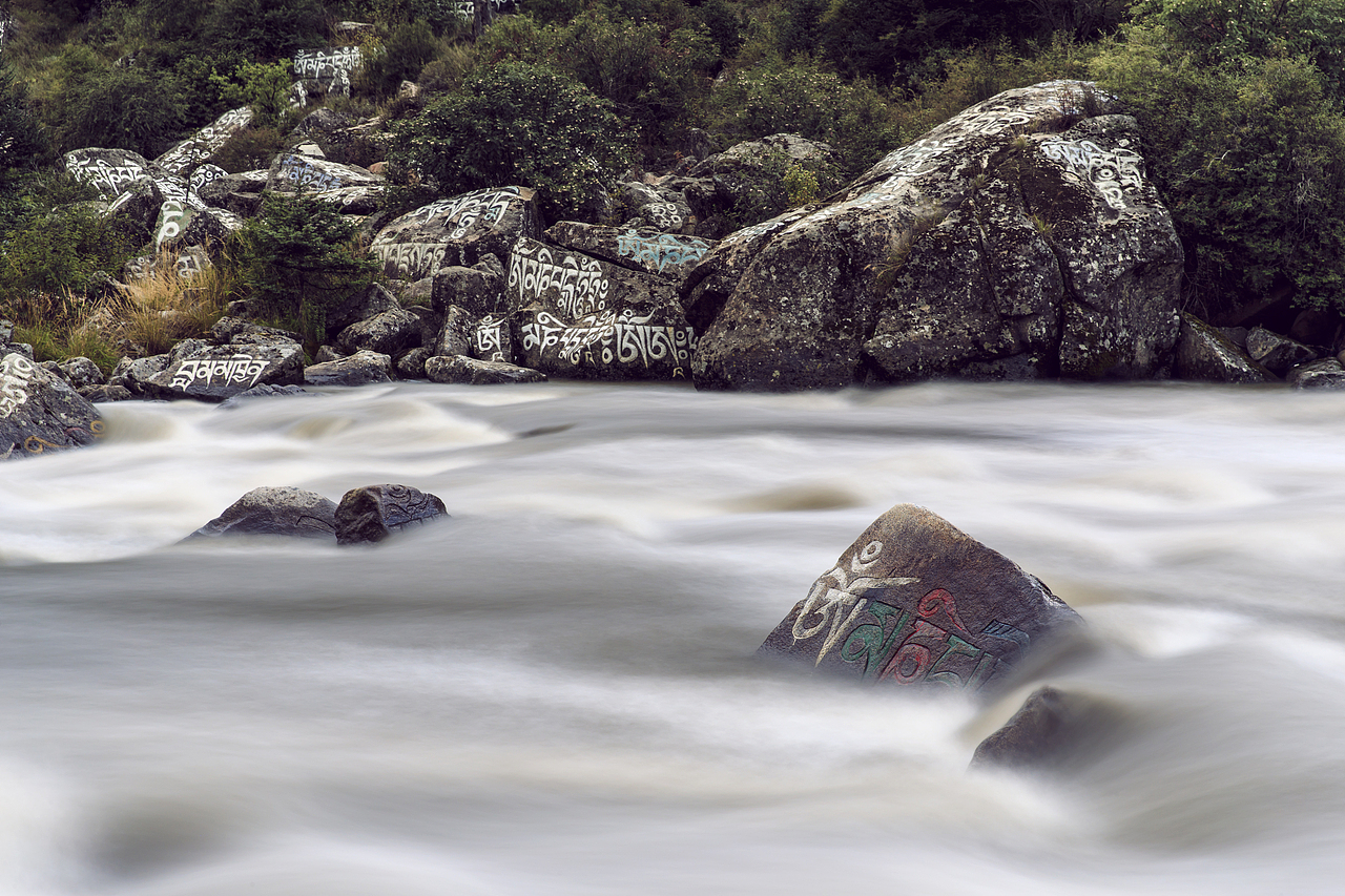 烟枪酒虫一车梦，酣行川西不识秋。（图ZNTkxMzIzMjQ=） - 风光摄影 - 站酷设计师肥皂233原创素材 - 站酷ZCOOL