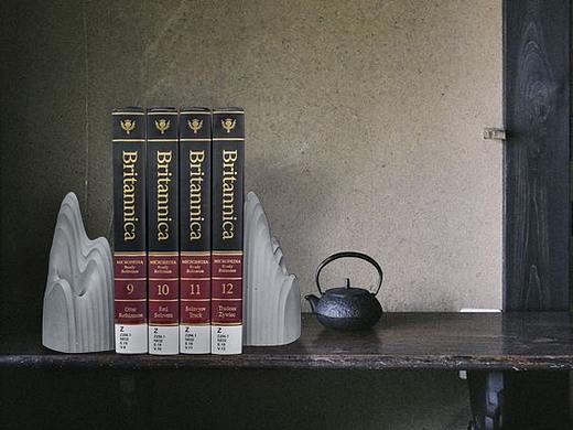 混凝土山水书挡