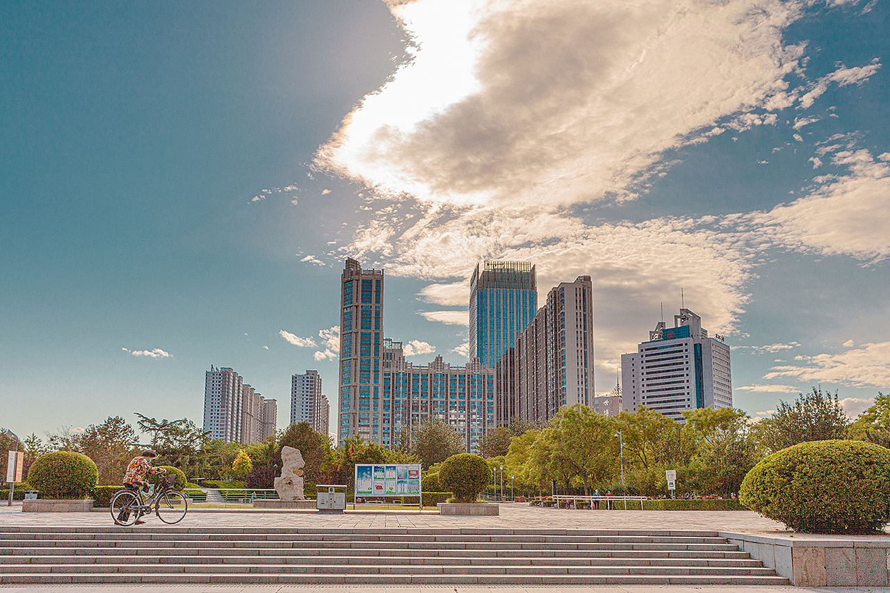 城市记忆 我生活且热爱的城市 彩色镜头下的唐山街拍