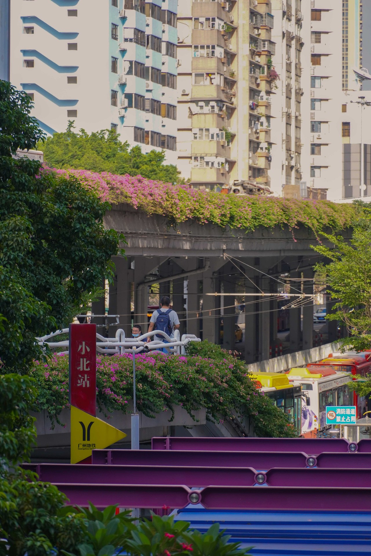【广州扫街】周末小北地铁站拍照打卡