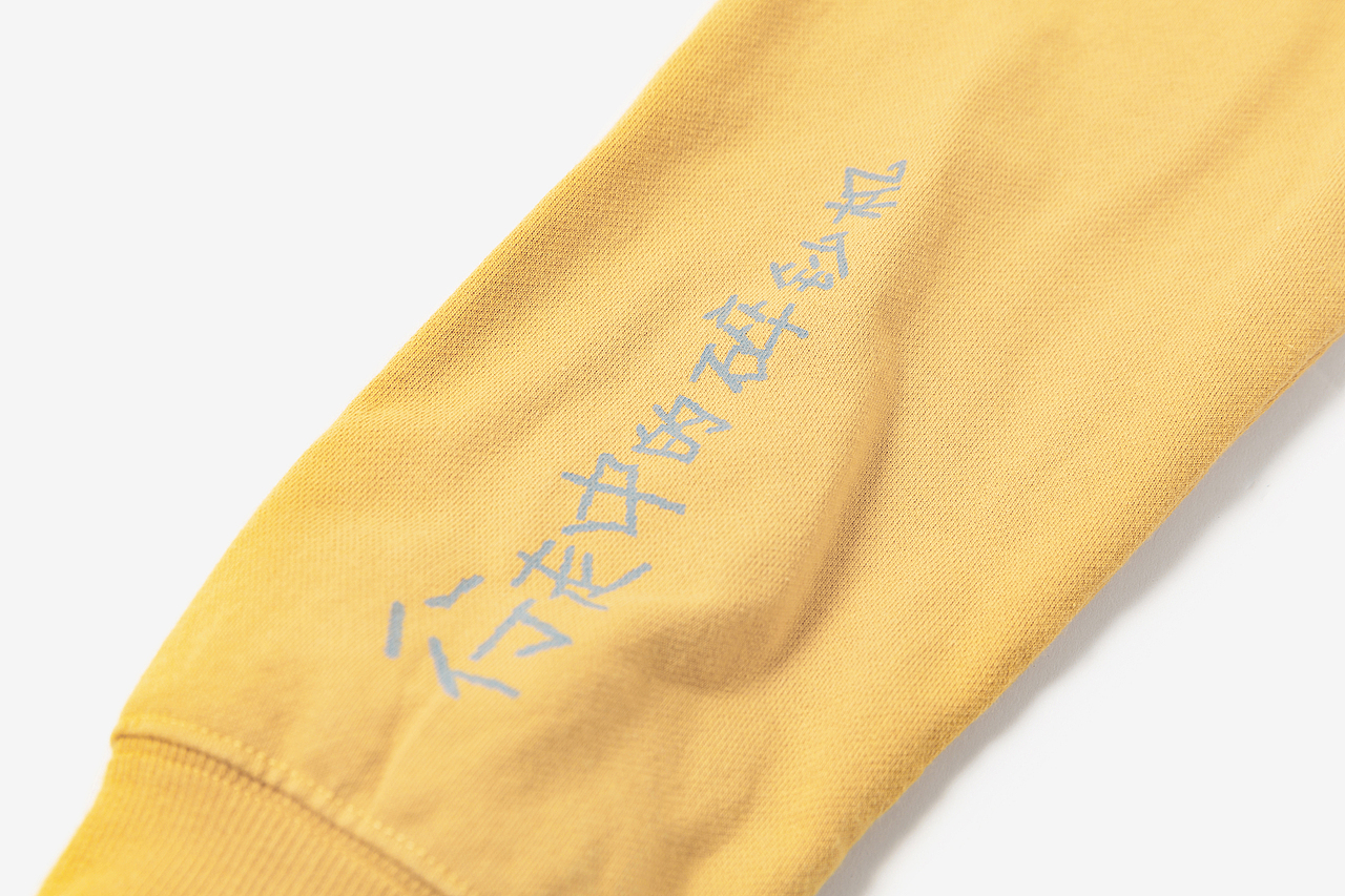 碎钞机长袖卫衣童装静物白底服装衣服拍摄图（图ZMTg4MDUwNjc2） - 产品摄影 - 站酷设计师杭州摄影师祥子原创素材 - 站酷ZCOOL