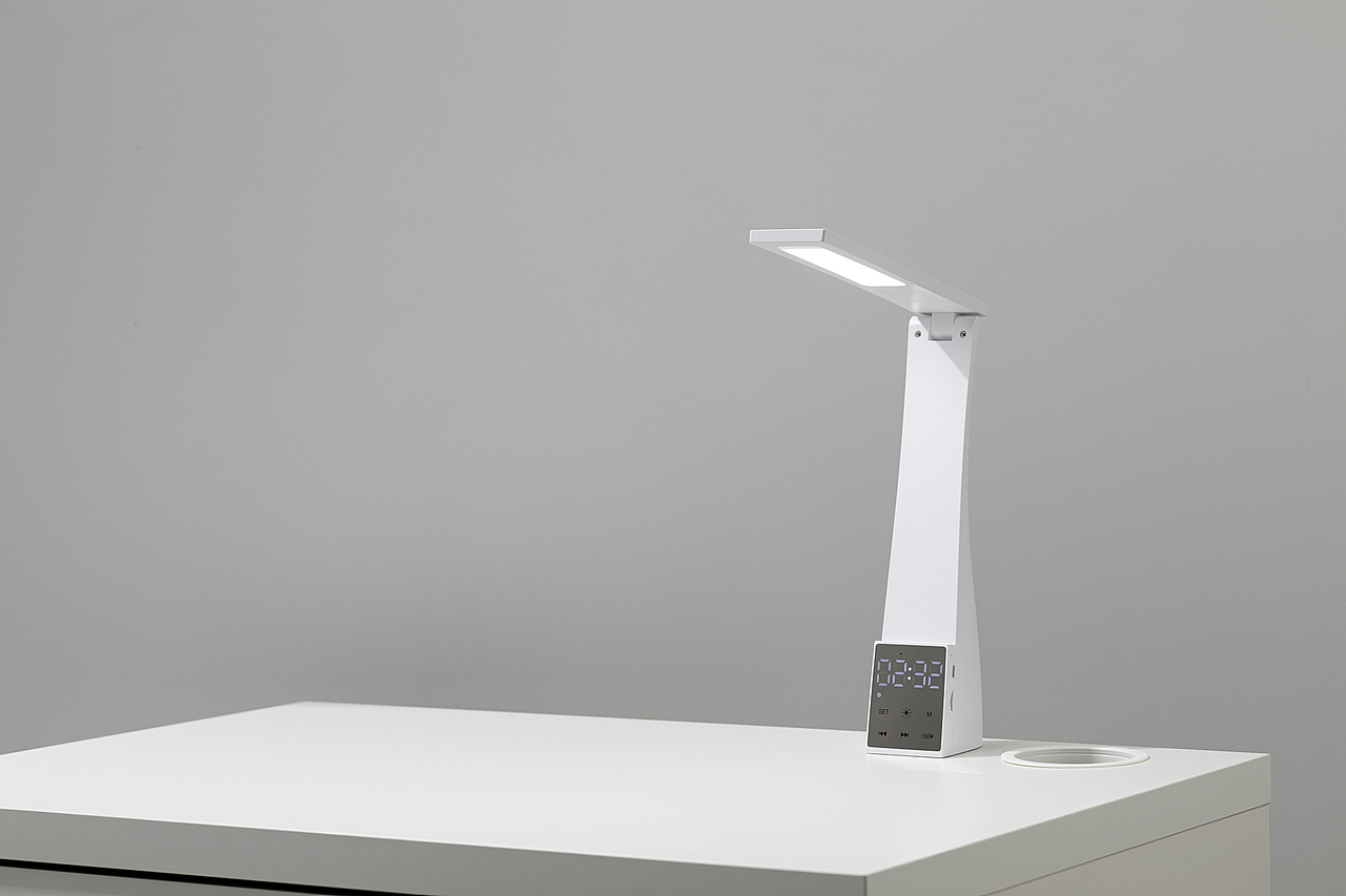 品牌案例丨三合一桌面台灯