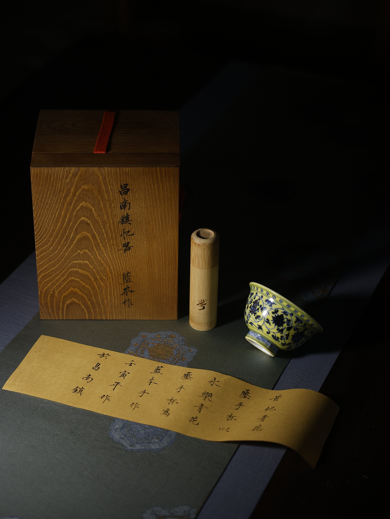 陶瓷摄影 | 压手杯（图ZMzMyNTIxNzY0） - 产品摄影 - 站酷设计师陳叁仟原创素材 - 站酷ZCOOL