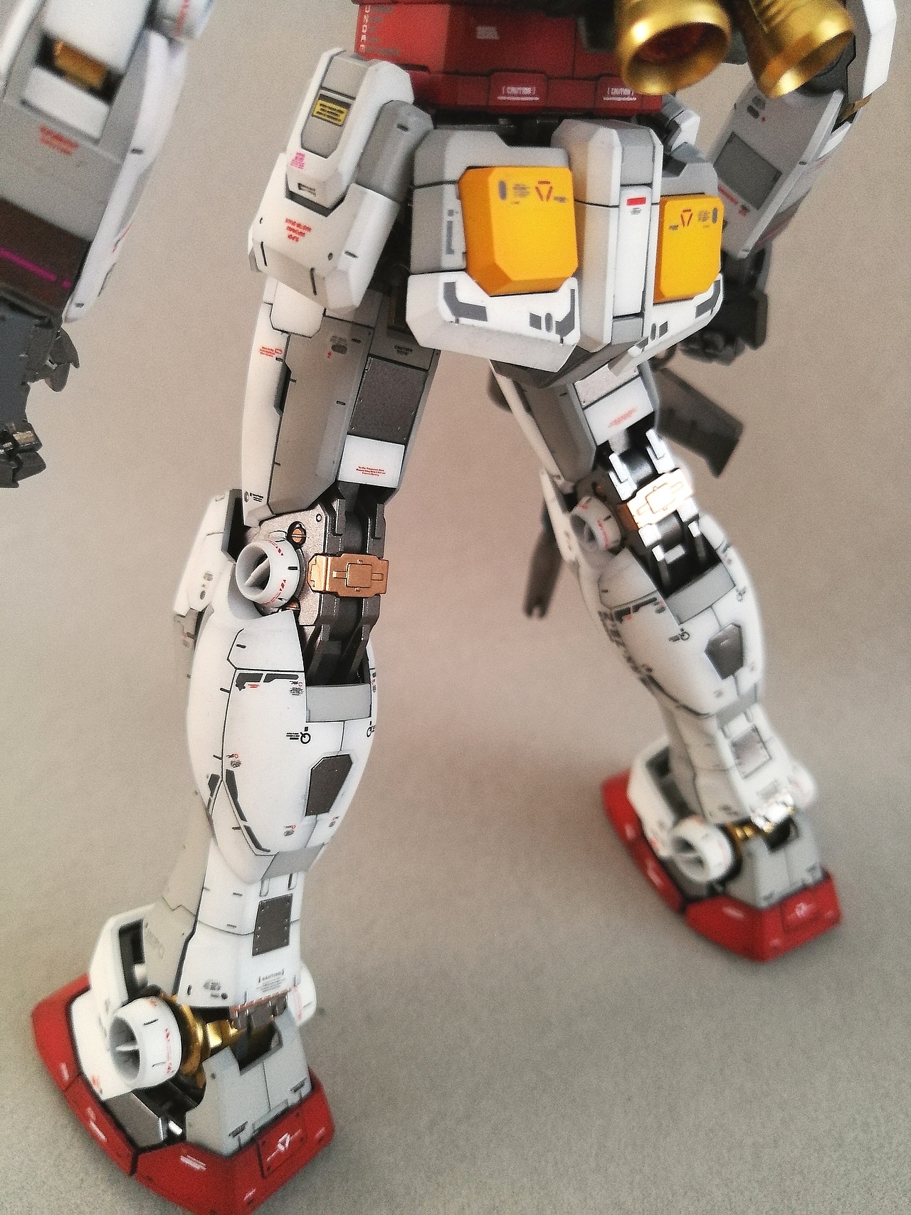 万代 MG1/100  元祖高达3.0