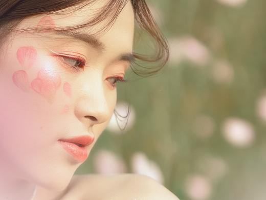世间万般皆好，不及你与花香，低饱和质感片