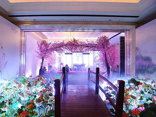 美妝展會設計與現(xiàn)場景觀設計（個人主頁-ZMzQ4NTgwOTY=） - 景觀設計 - 站酷設計師MCG夏天原創(chuàng)素材 - 站酷ZCOOL