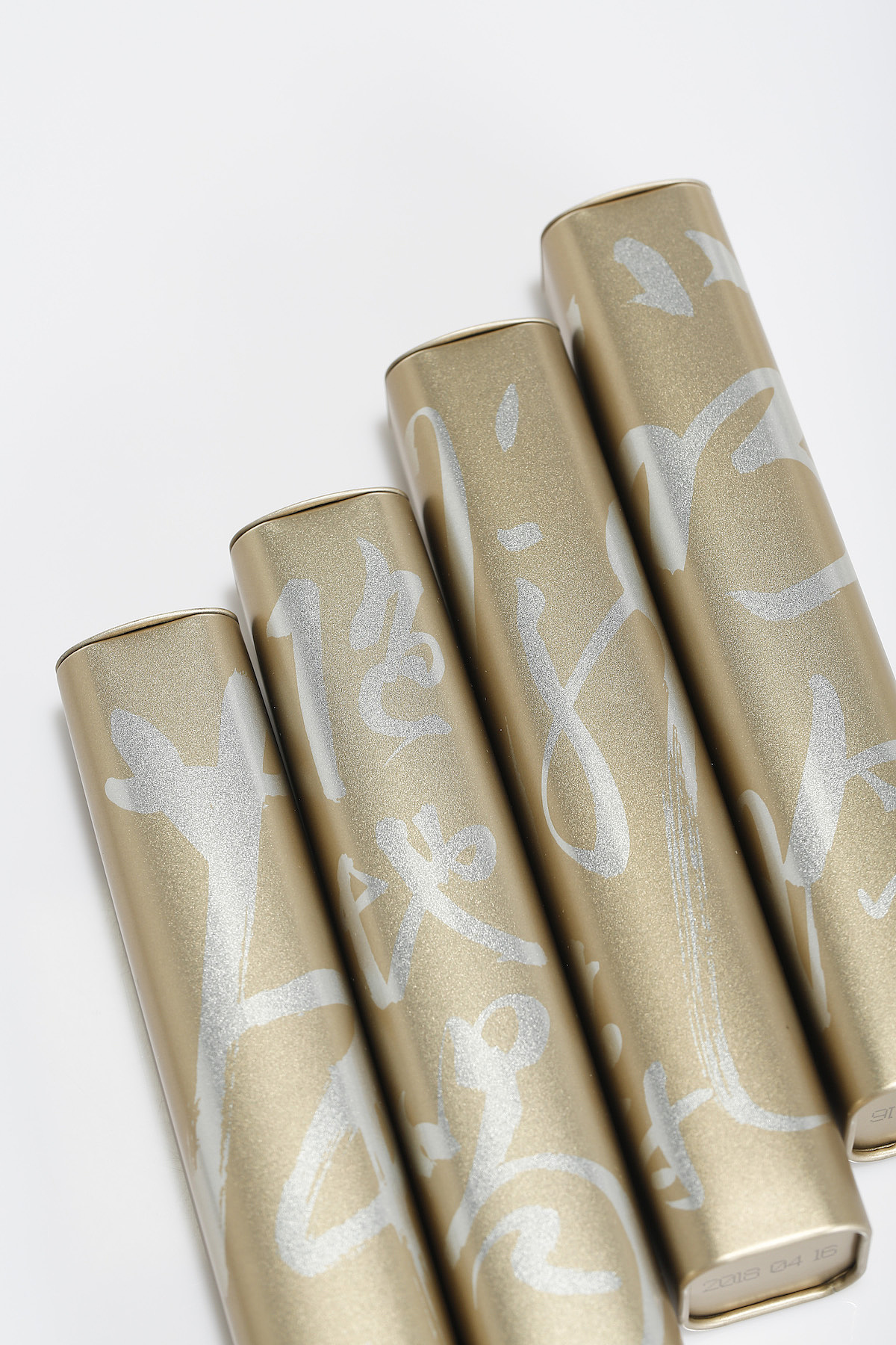 雨林古树茶紫电清霜&玲珑&茶猫&布朗山1900包装策划