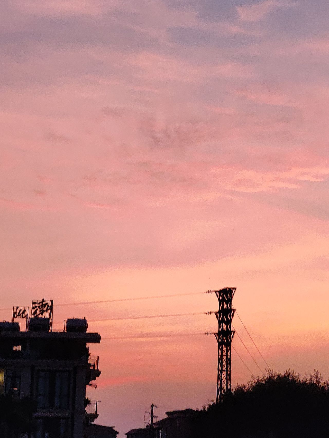 夕阳黄昏（图ZMzIwNzAyNzI0） - 人文/纪实摄影 - 站酷设计师爱吃棉花糖的乔巴原创素材 - 站酷ZCOOL