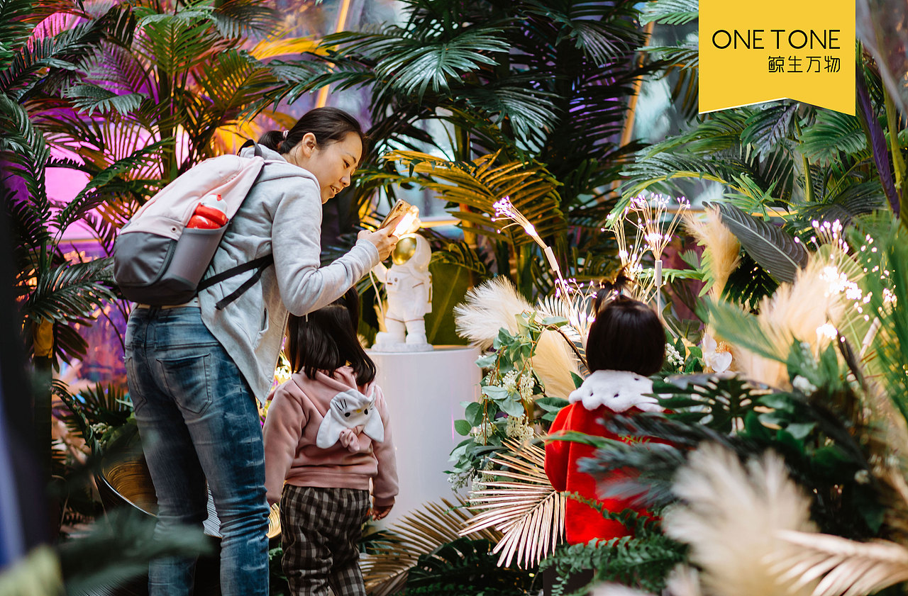 鲸生万物｜“登悦生活”遨游太空系列美陈潮酷上线（图ZMjY0NjY5NTUy） - 展陈设计 - 站酷设计师鲸生万物原创素材 - 站酷ZCOOL