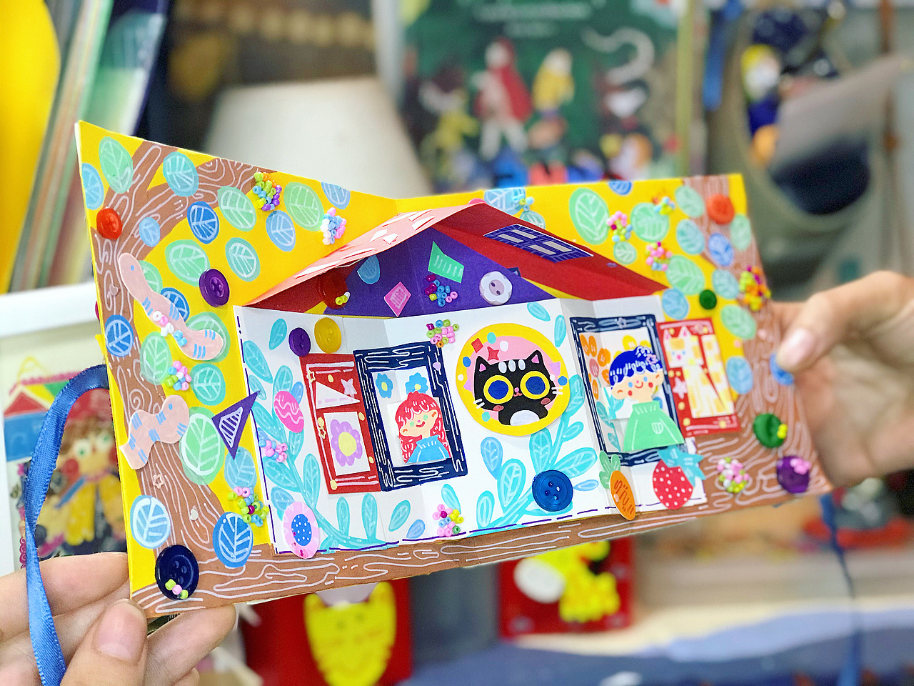 《WE ARE...》——手工儿童立体书