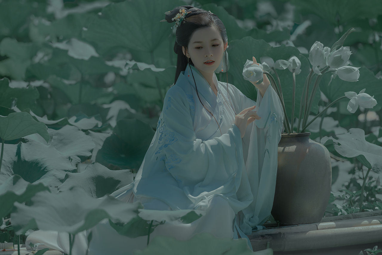 青莲居（图ZMjY1MjgzNzA4） - 人像摄影 - 站酷设计师只此山青原创素材 - 站酷ZCOOL