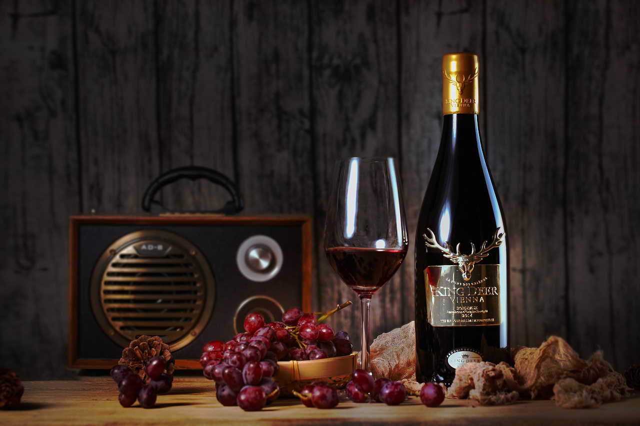 红酒|摄影|产品摄影|壹忛文化传媒 - 原创作品 - 站酷 (zcool)