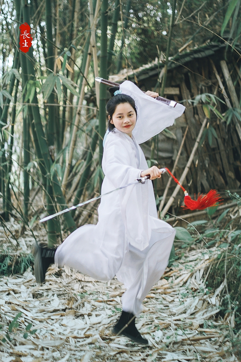 情不敢至深 恐大梦一场（图ZNzI1NDIzMDg=） - 人像摄影 - 站酷设计师shilouette原创素材 - 站酷ZCOOL
