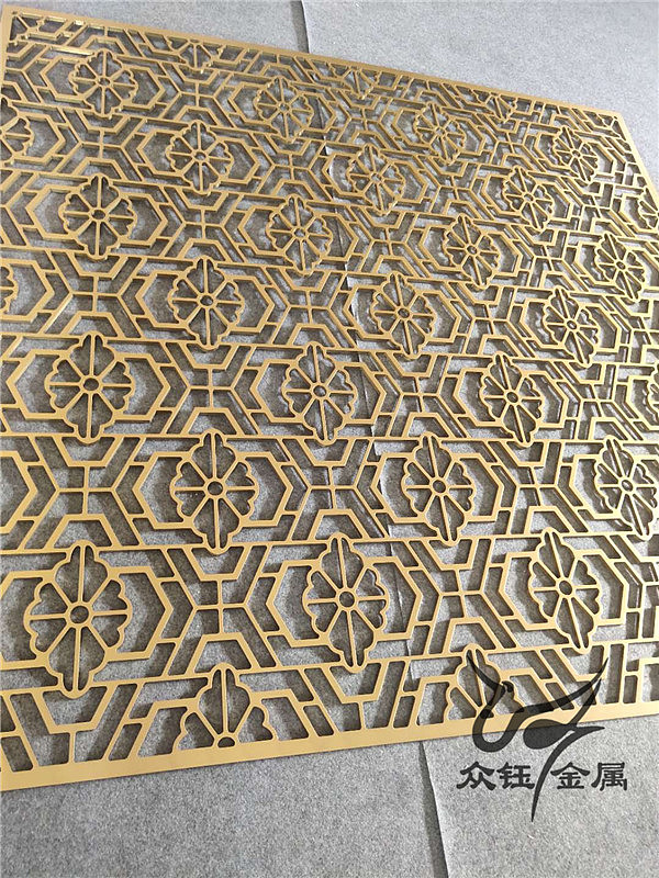 安徽铝屏风隔断采用镂空设计