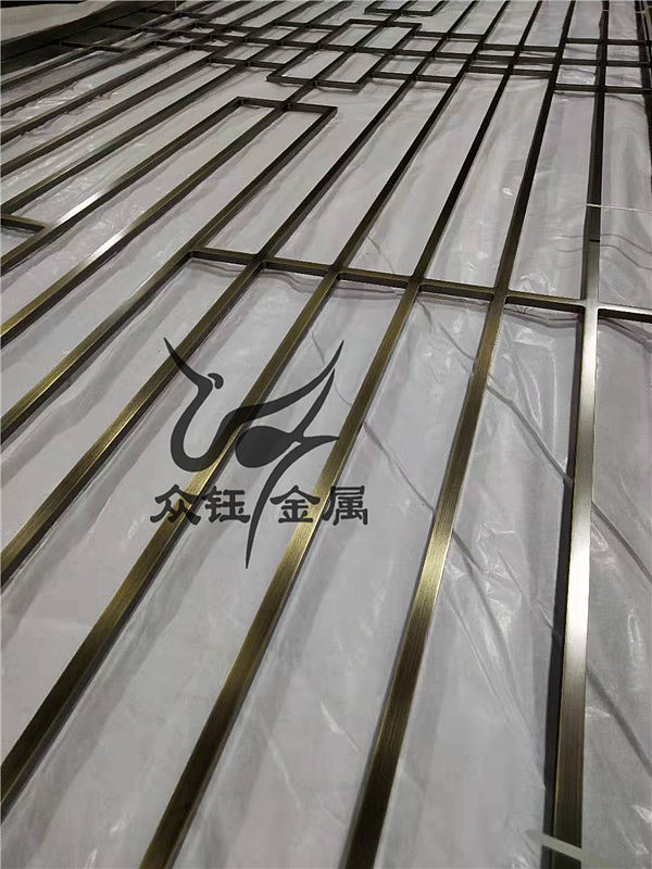 湘西厂家直供铝雕刻屏风 拉丝青古铜铝屏风（图ZMjEyNjY1NDYw） - 家装设计 - 站酷设计师众钰金属原创素材 - 站酷ZCOOL