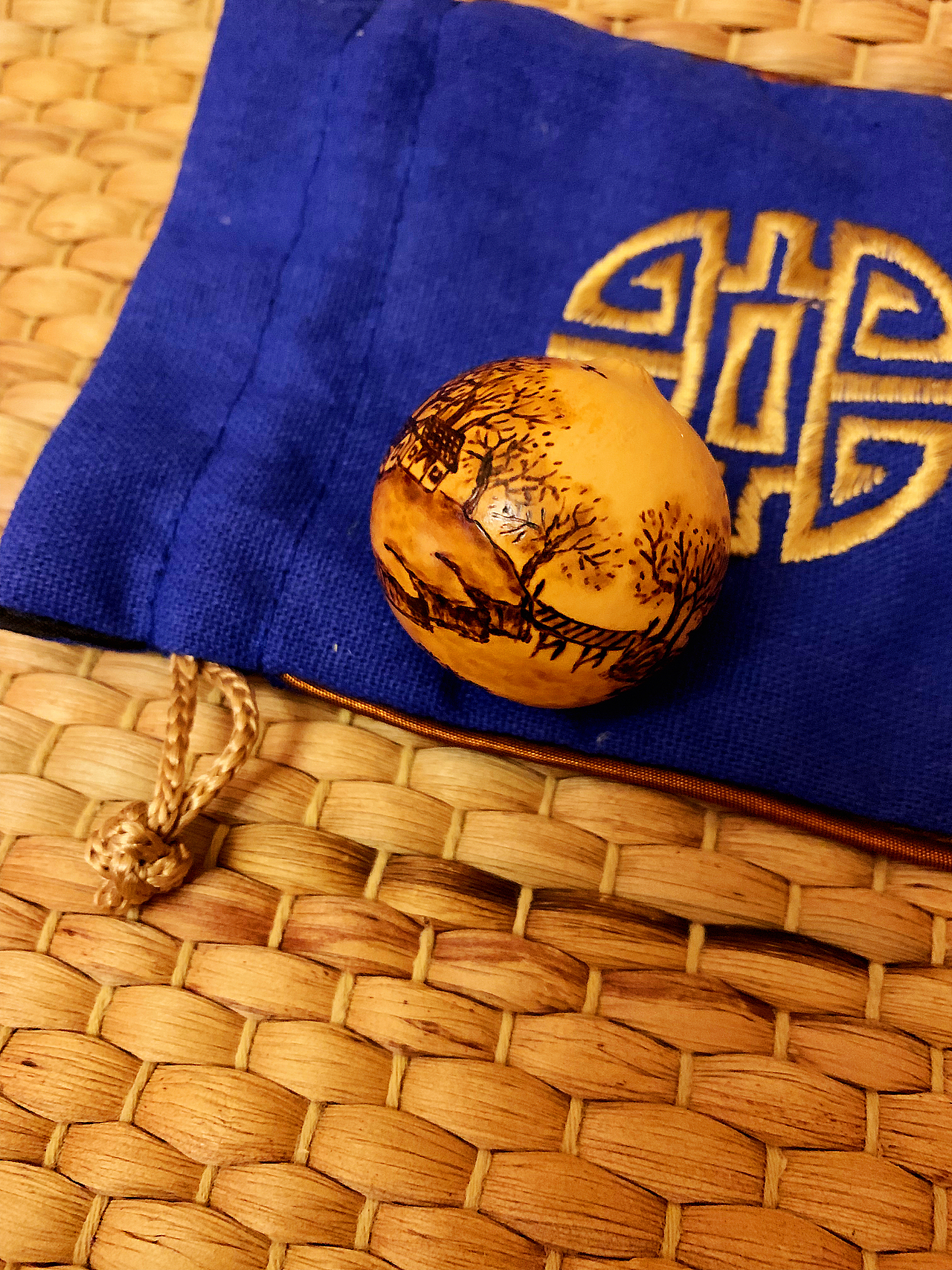 牧童遥指杏花村