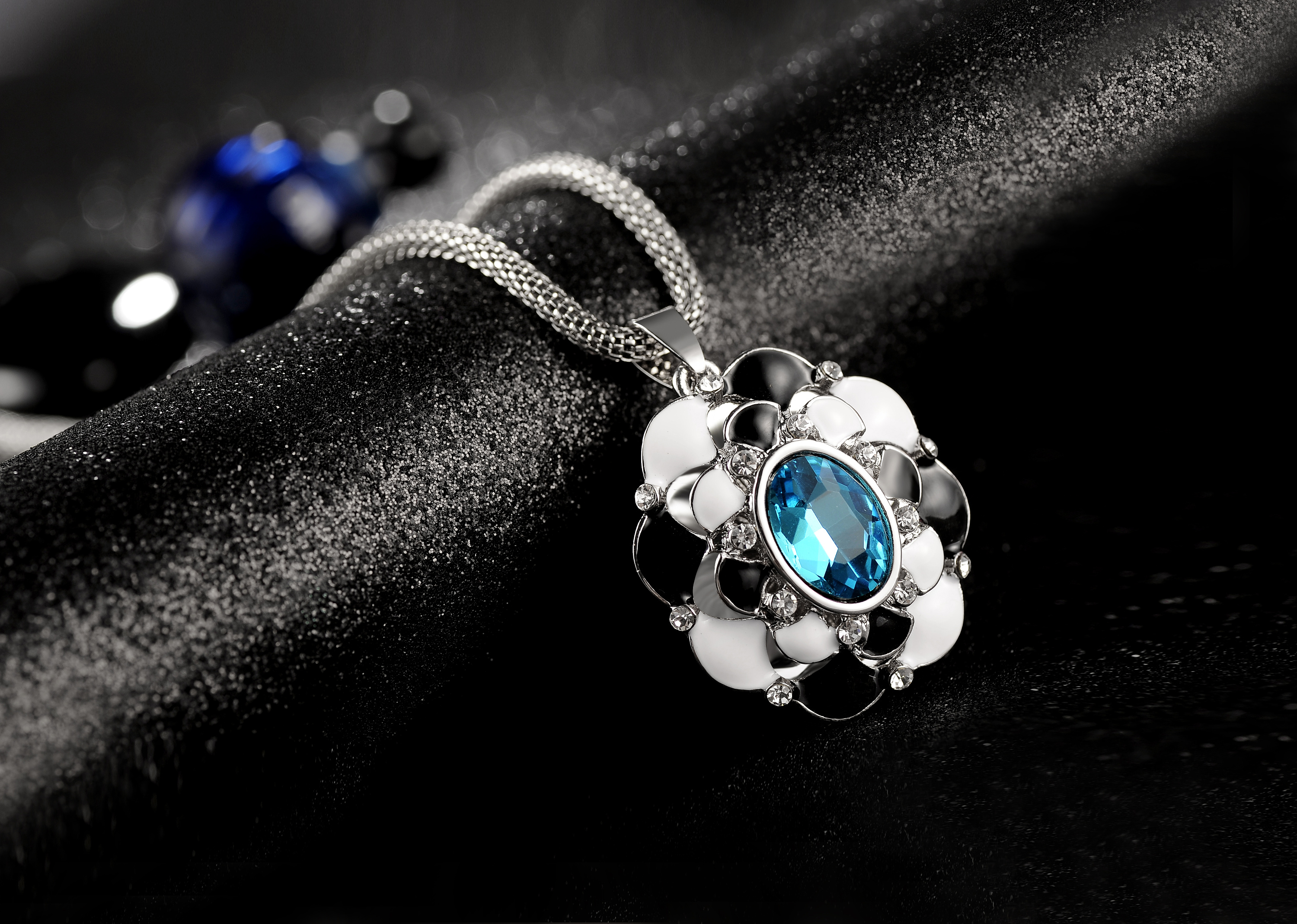 饰品项链|摄影|产品摄影|使劲摄 - 原创作品 - 站酷 (zcool)