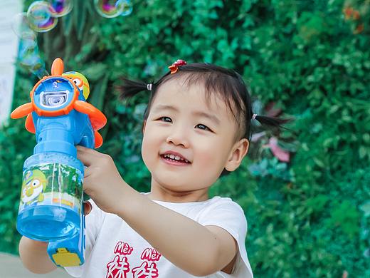 泡泡童真。