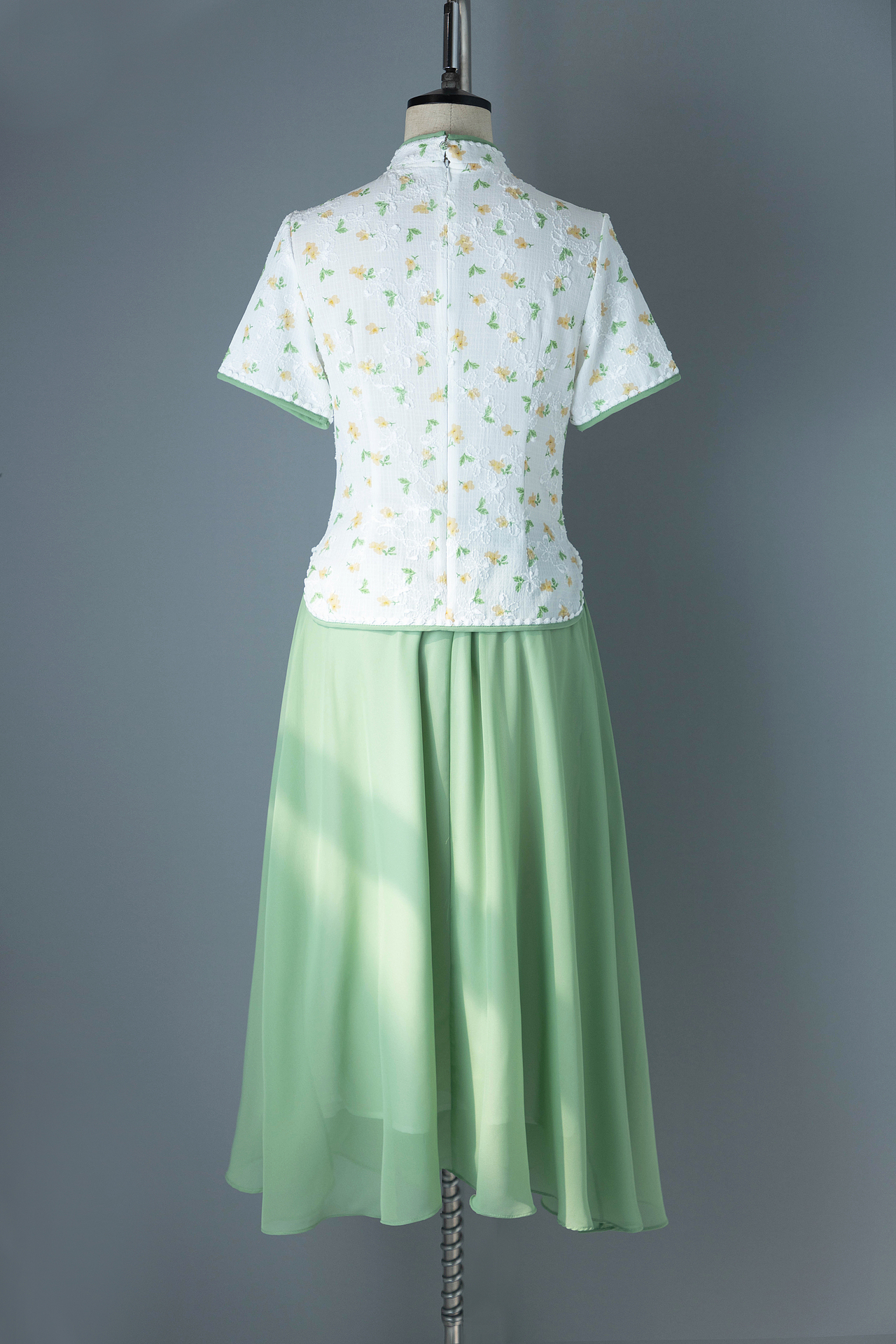 改良旗袍人台拍摄