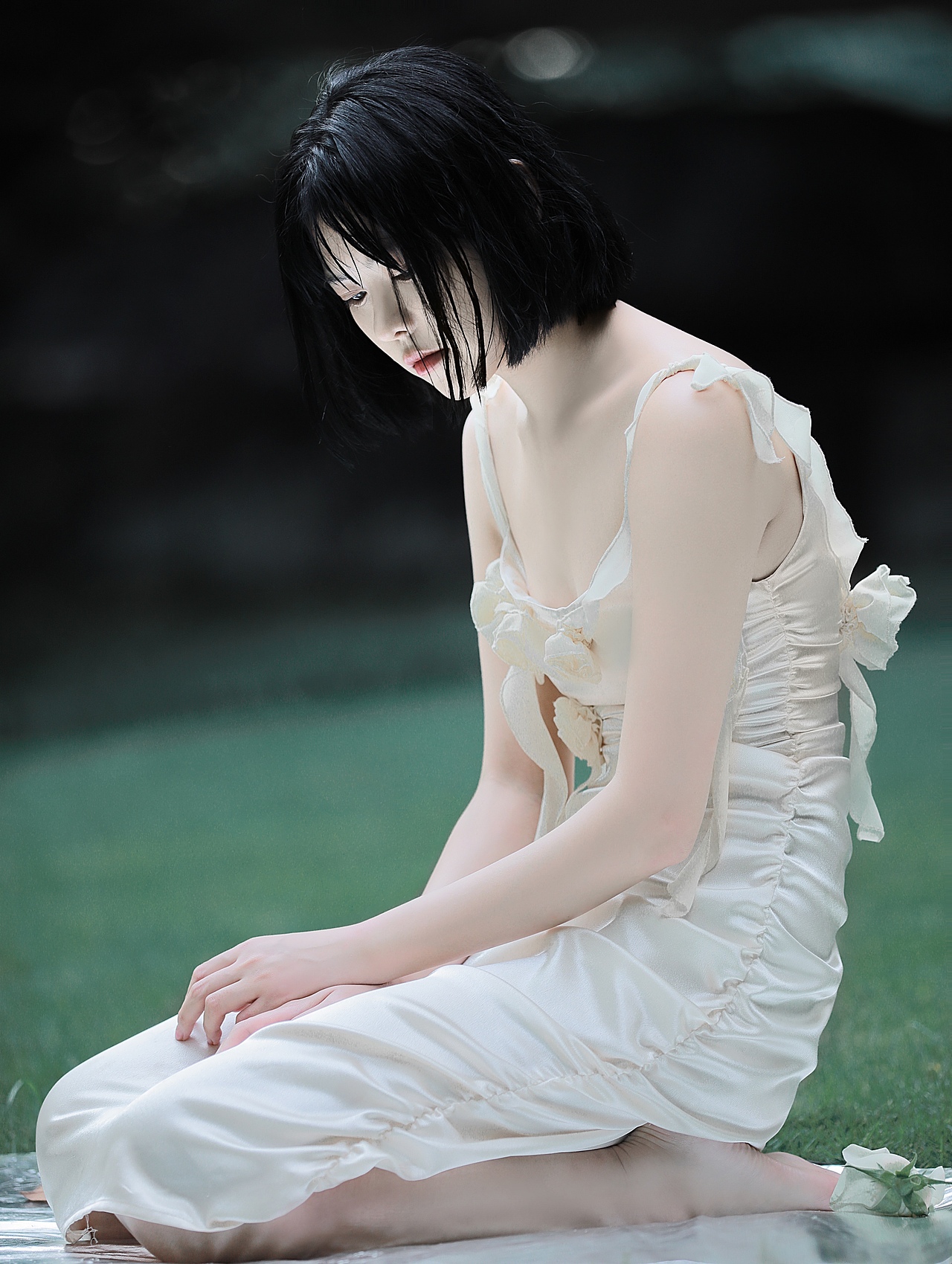 白玫瑰（图ZMjYxMTQ4MTI4） - 人像摄影 - 站酷设计师摄影师徐弯弯原创素材 - 站酷ZCOOL