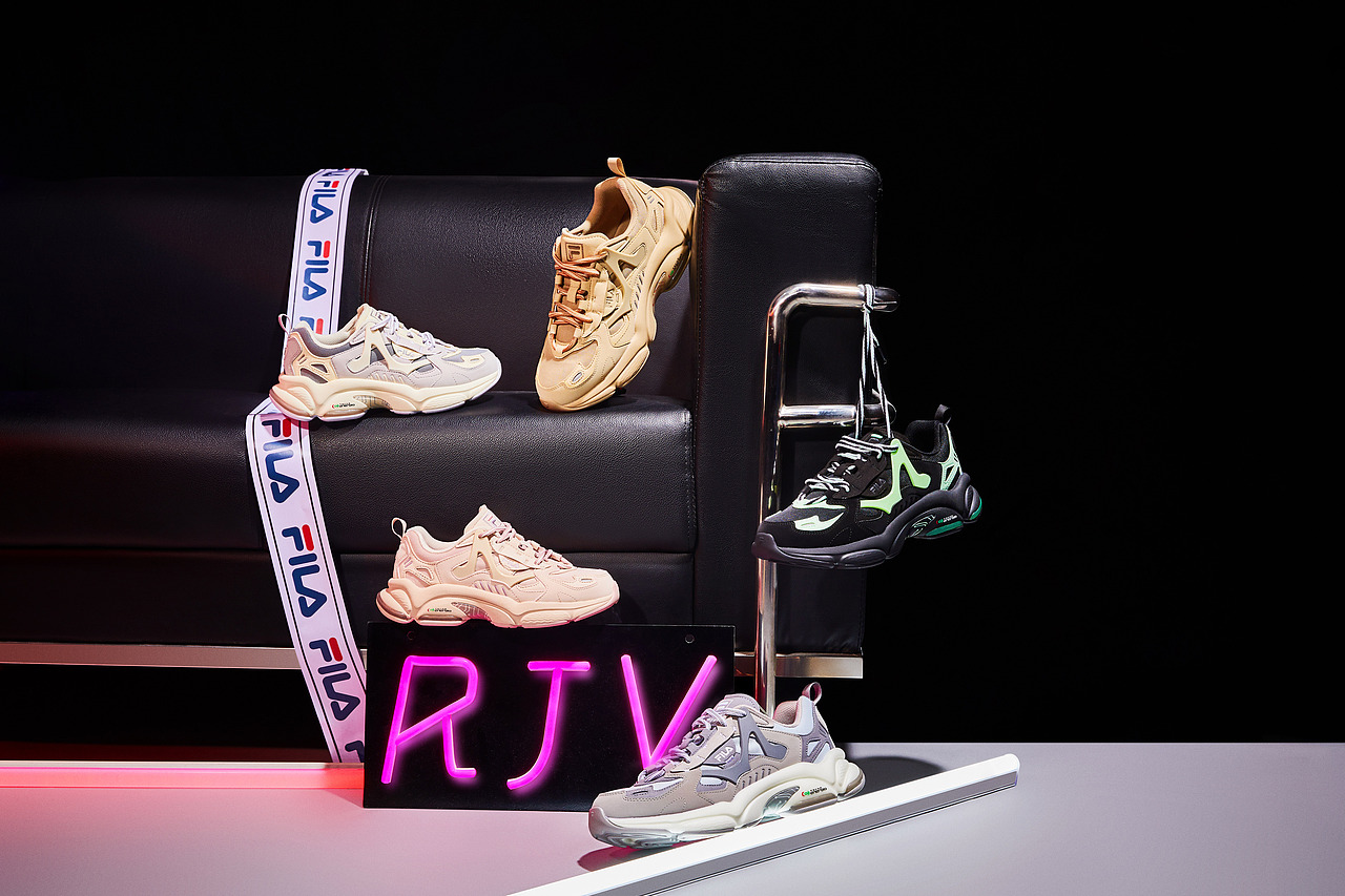 创意视觉『 FILAFUSION RJV 』✖MStudio（图ZMjUwNTcwMTg0） - 产品摄影 - 站酷设计师吴兴斌原创素材 - 站酷ZCOOL