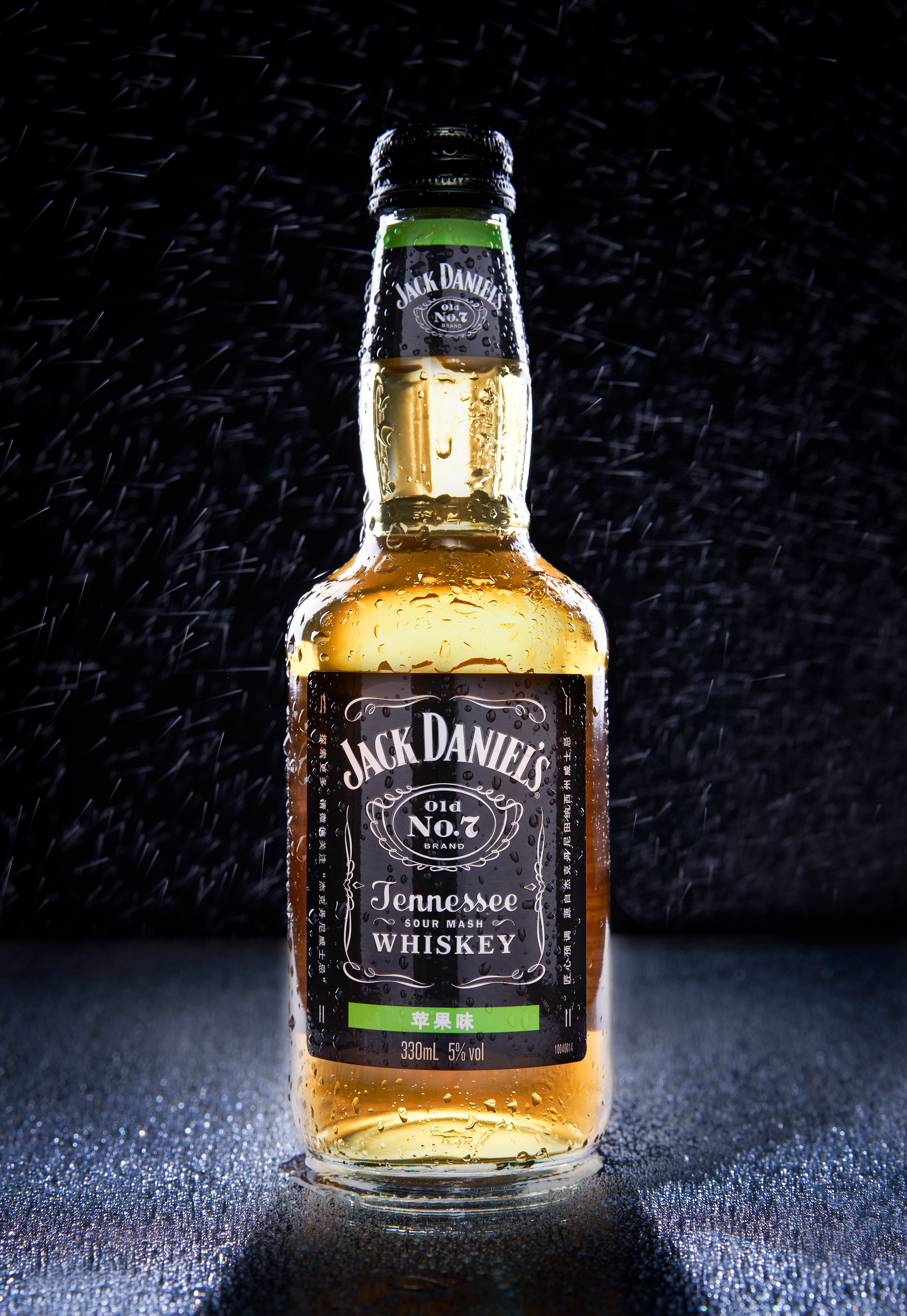 酒瓶拍摄|摄影|产品摄影|老法师lie_原创作品-站酷(zcool)