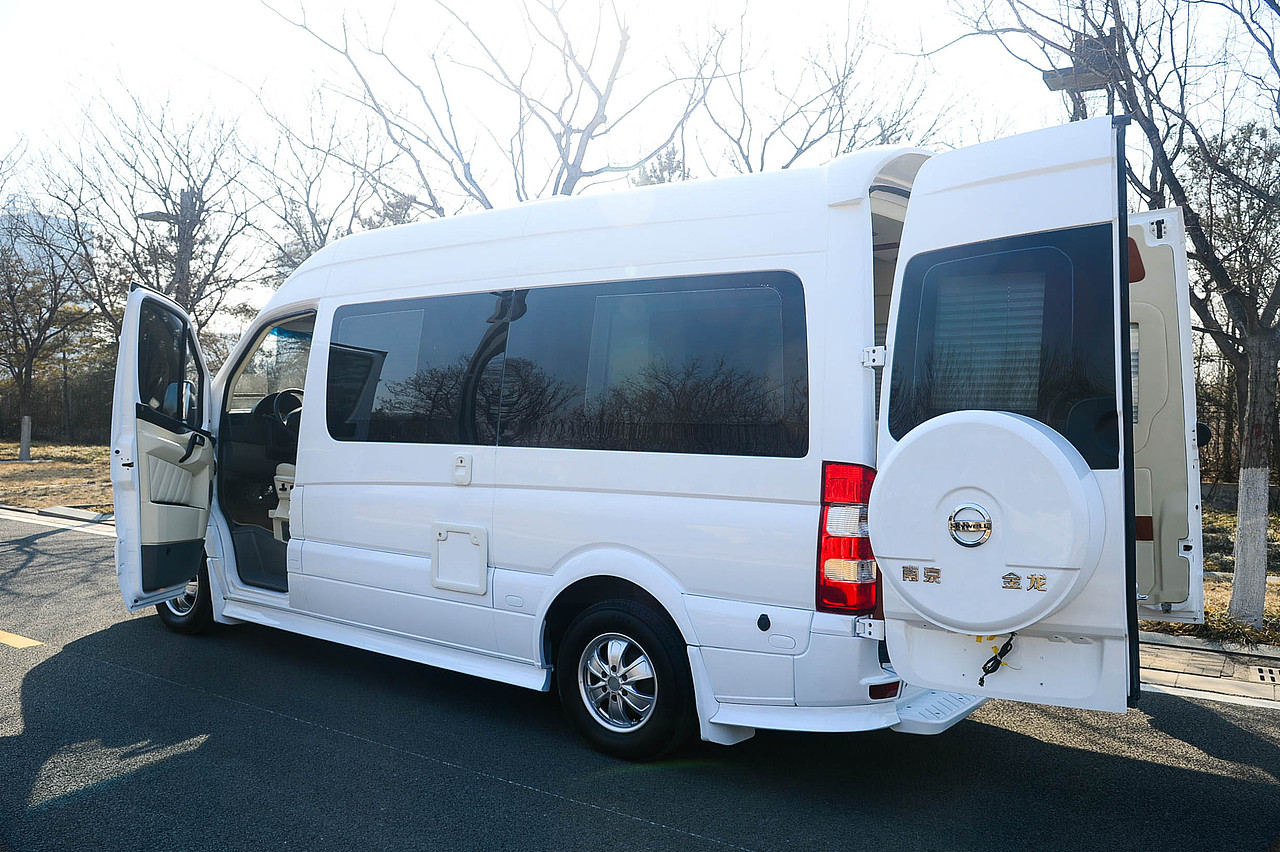 南京金龙b型商旅房车