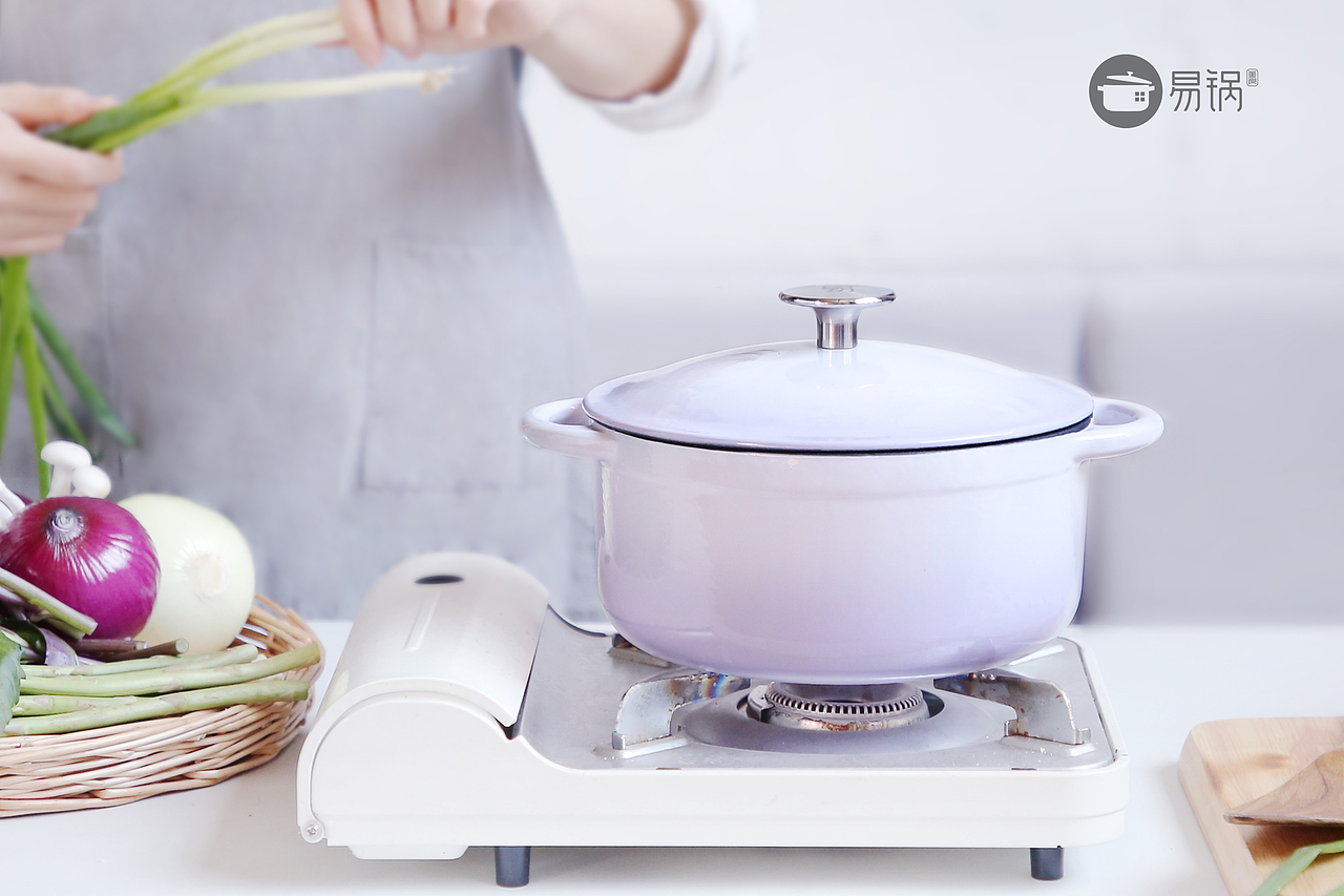 易锅美食韵系列山雾紫炖锅（图ZMTUxNzQzMTA4） - 产品摄影 - 站酷设计师whateverdu8原创素材 - 站酷ZCOOL