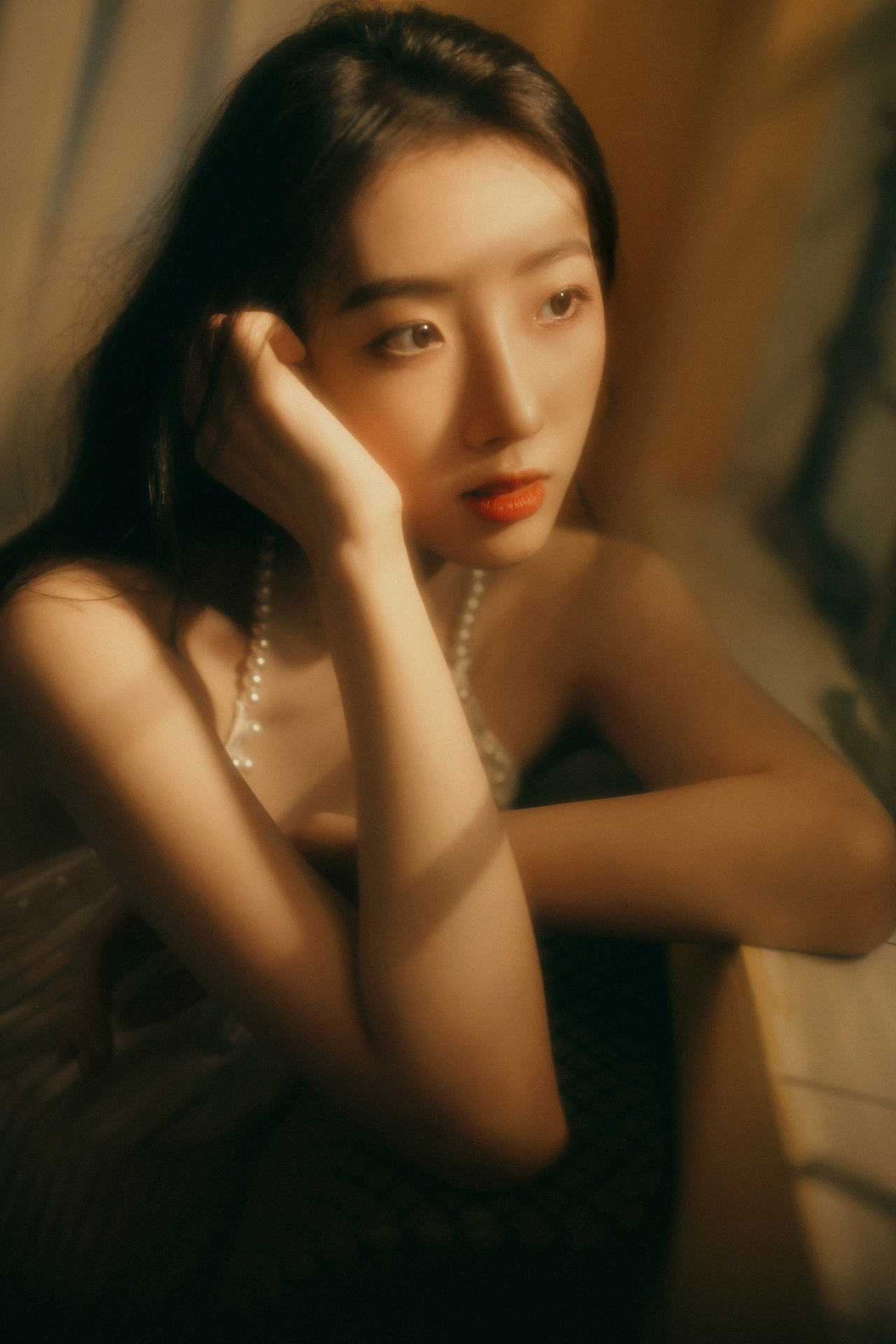 遥远的她（图ZMjE5OTI0NzA0） - 人像摄影 - 站酷设计师摄影师仁聪原创素材 - 站酷ZCOOL