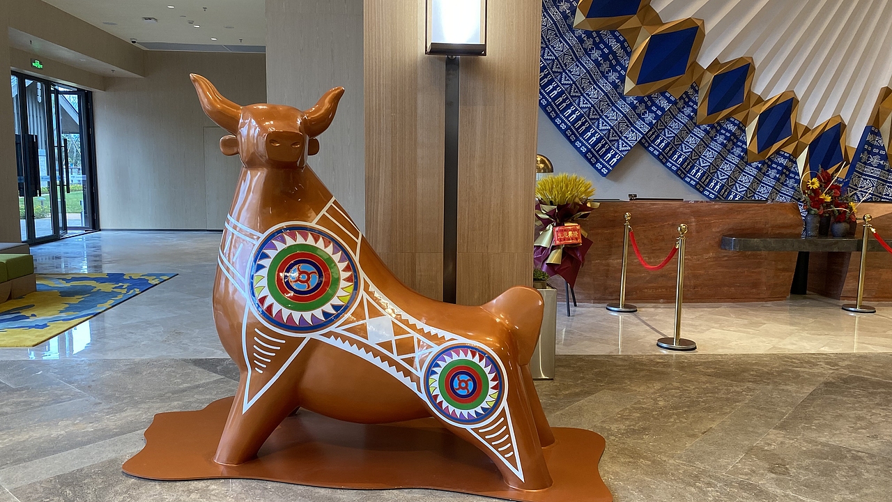 2021中國.麗江 “復(fù)游城Club Med麗江度假村” 雕塑作（圖ZMjcyODcyNDgw） - 雕塑 - 站酷設(shè)計師曾子雕塑工作室原創(chuàng)素材 - 站酷ZCOOL