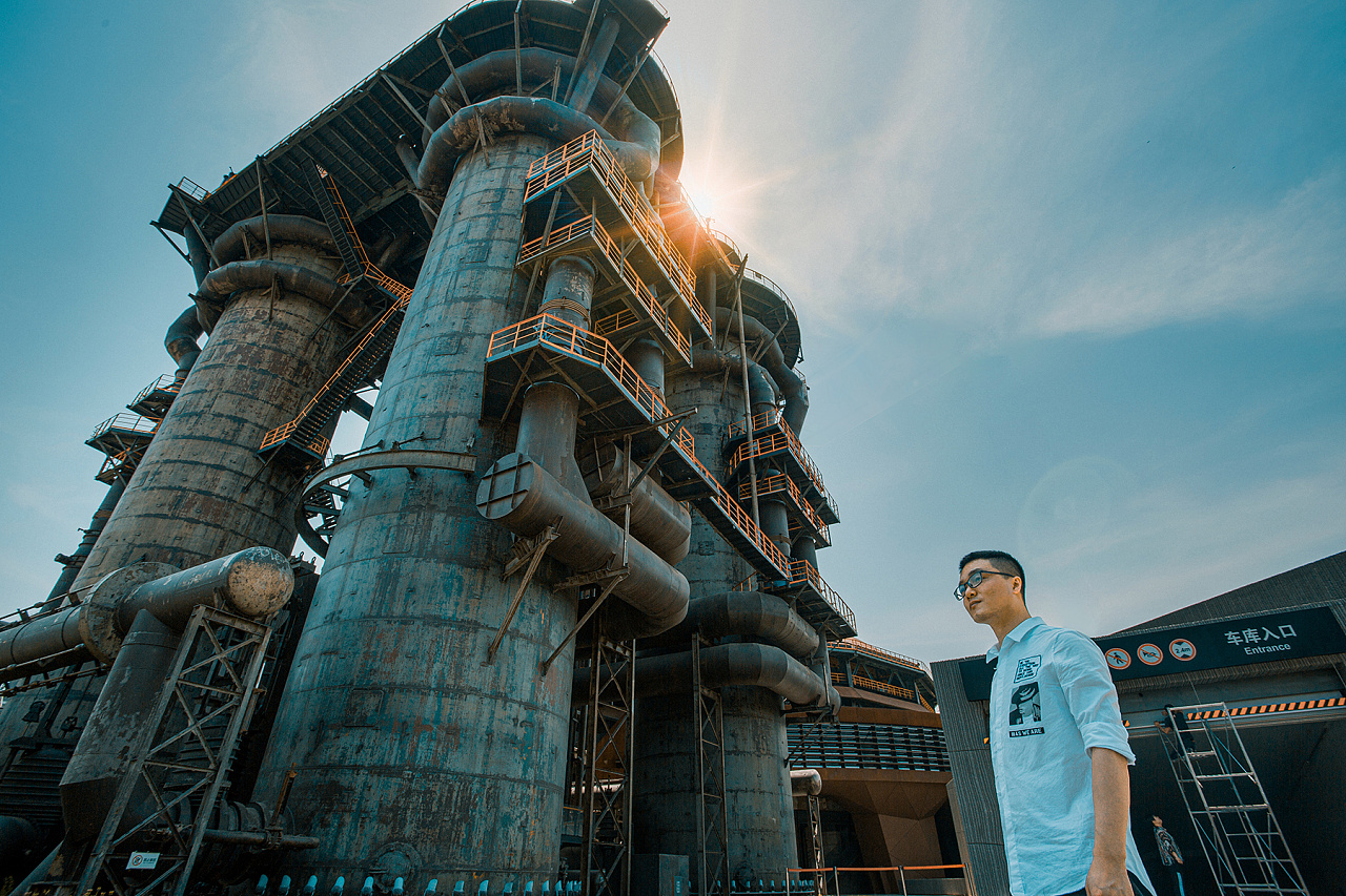 钢铁工业ins风|摄影|人像摄影|唐景词 - 原创作品 - 站酷 (zcool)