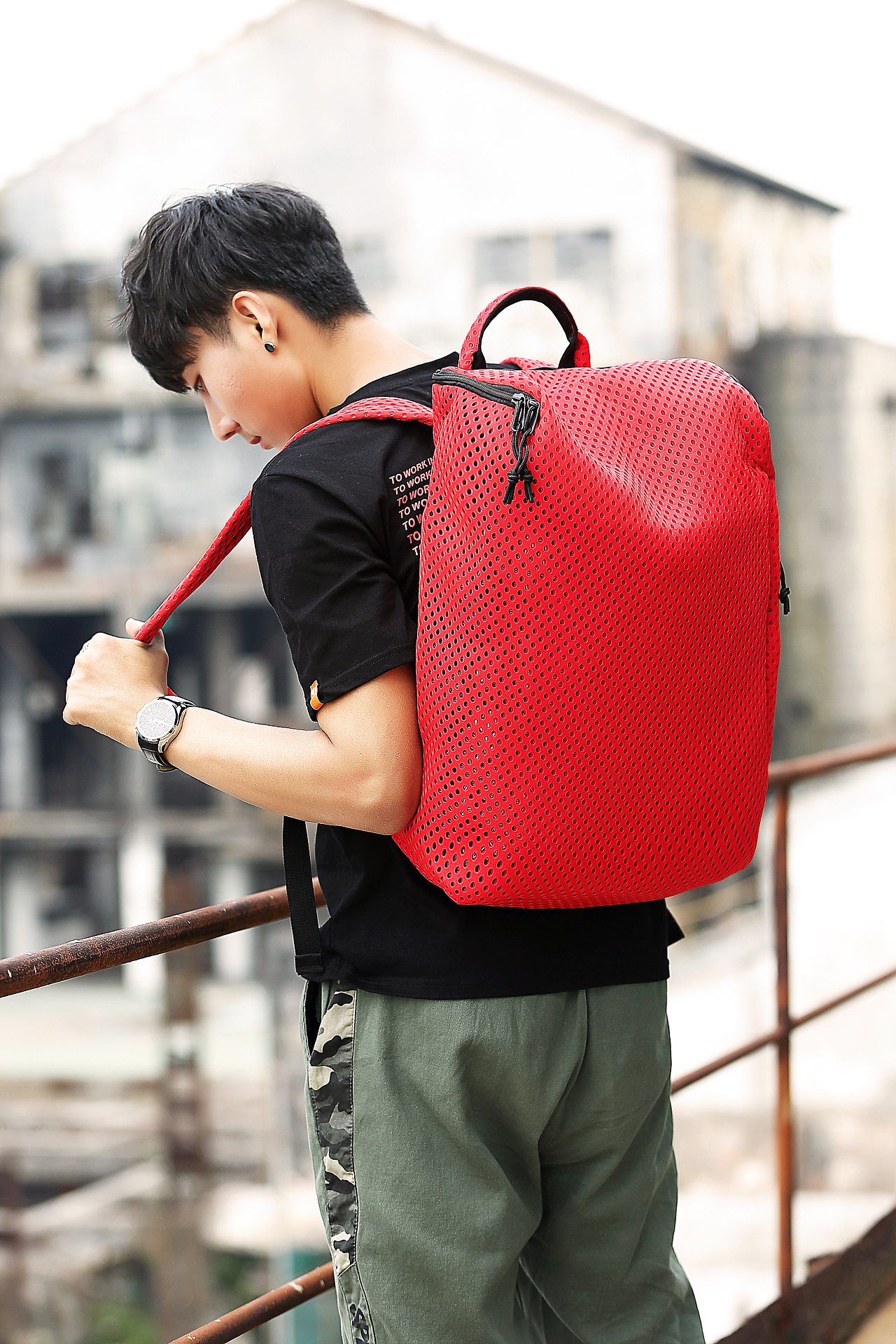 广州模特包包拍摄、外景服装拍摄、潮牌男装拍摄、视频