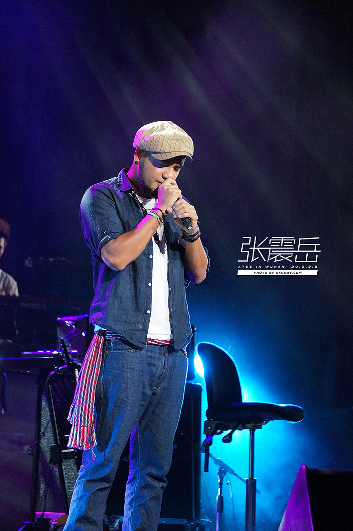 张震岳武汉演唱会 AYUE IN WUHAN（图ZNjgxOTc2NA==） - 人像摄影 - 站酷设计师树多村光原创素材 - 站酷ZCOOL