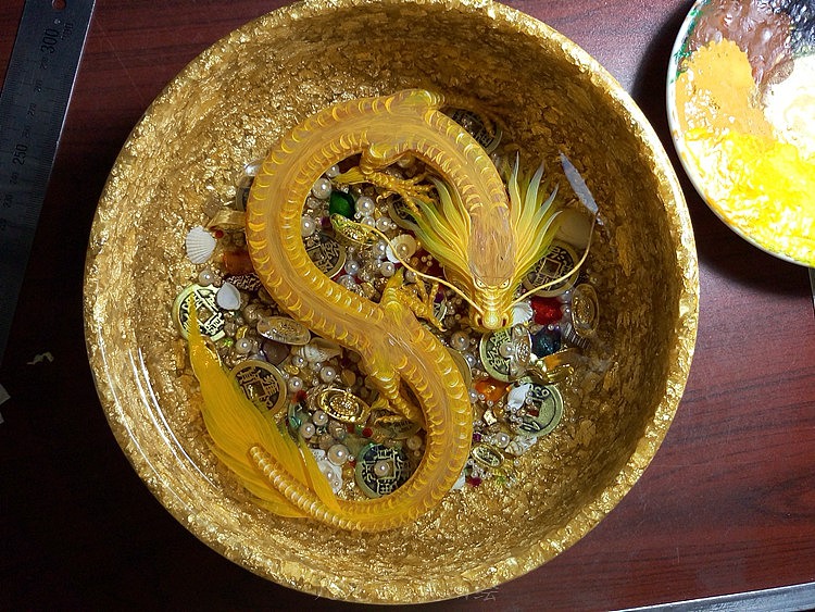 金箔聚宝龙盆 琥珀绘