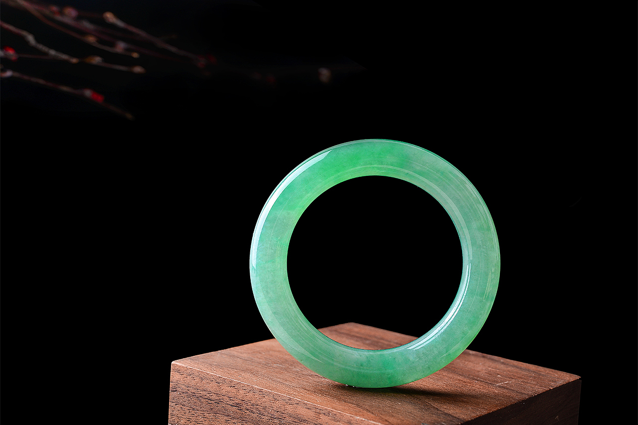 冰紫翡翠手镯（图ZMjA1MjI5MTk2） - 产品摄影 - 站酷设计师000000张原创素材 - 站酷ZCOOL