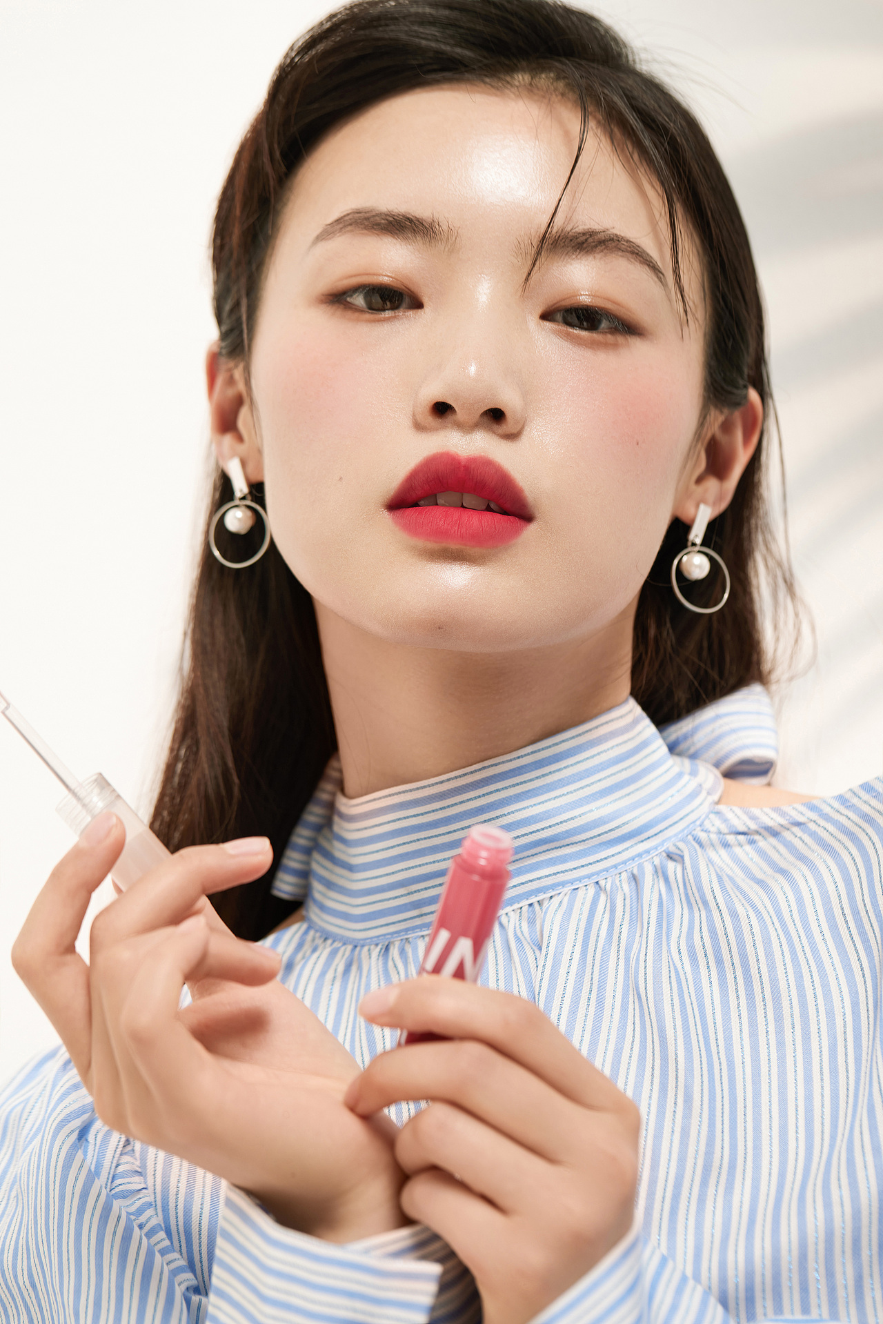 INTO YOU 水雾唇釉 产品形象片