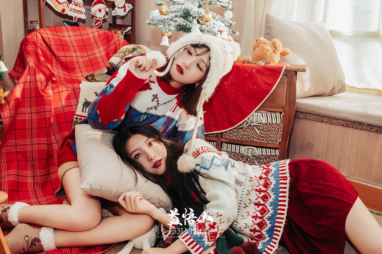 网红圣诞双胞胎姐妹