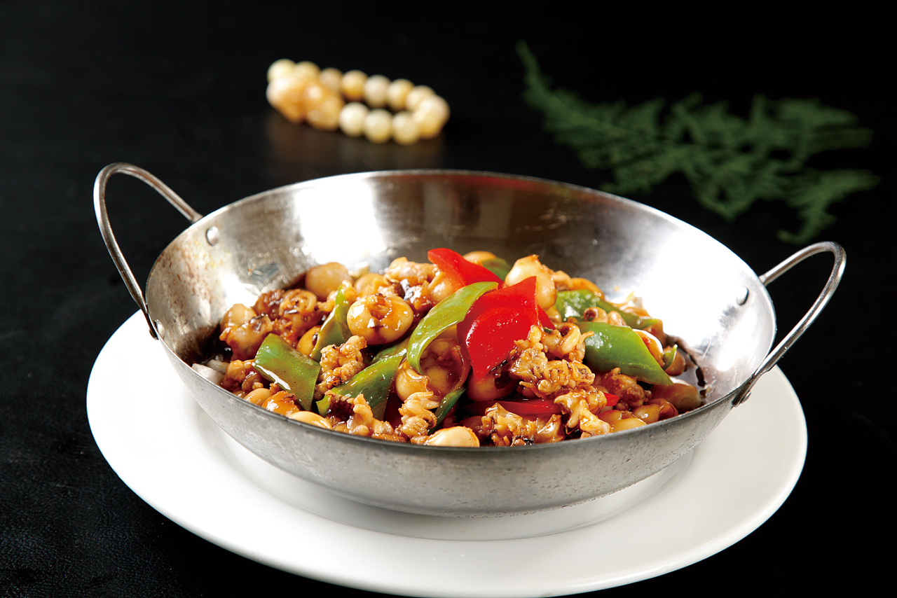 干锅是中国美食中最为独特的灵魂吃法|摄影|产品摄影|吕凯峰 - 原创作品 - 站酷 (ZCOOL)