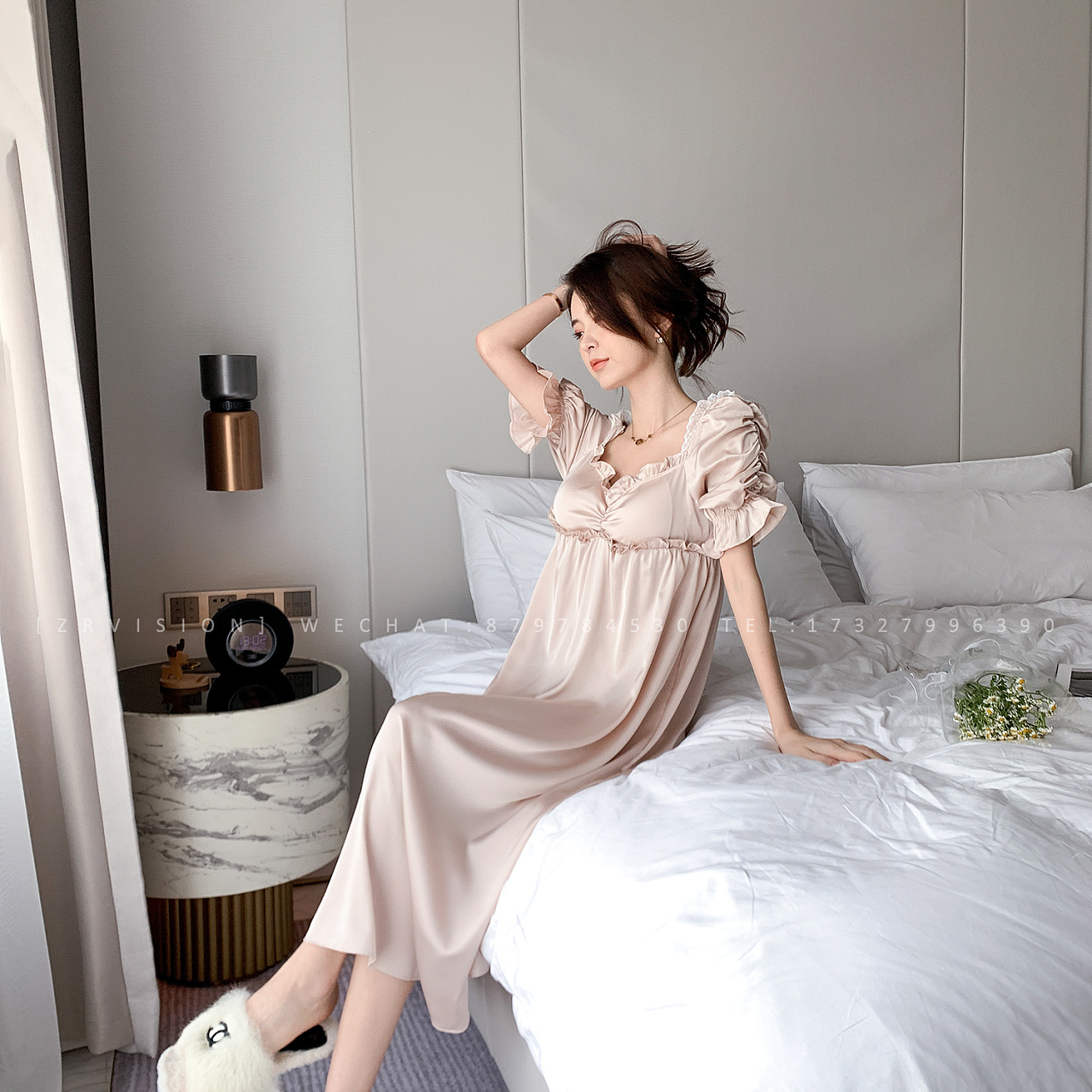 性感睡衣家居服女模特拍摄酒店风网红风手机韩版拍摄照