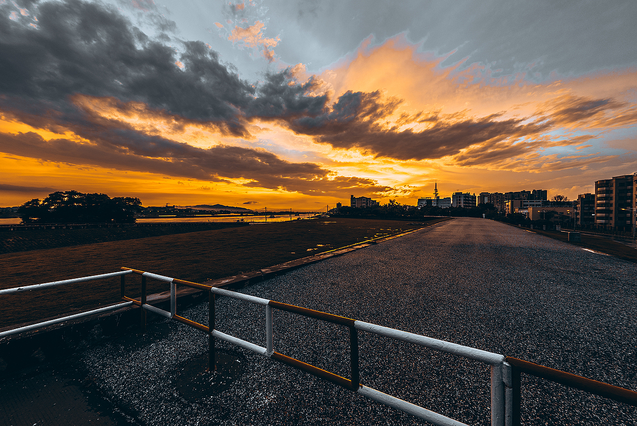 Black gold city（图ZMTU4NzgyOTIw） - 修图/后期 - 站酷设计师摄影师Joe原创素材 - 站酷ZCOOL