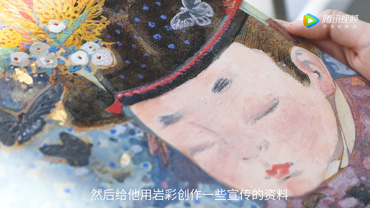 “二十出头仗着自己是“艺术家”,拒绝学习看合同、算不清账、和藏家把天聊死却怪对方不懂艺术、卖不出去画却怪没有伯乐、一直觉得这个社会有问题……快三十还找父母要钱付房租,才慢慢明白是自己有问题…”