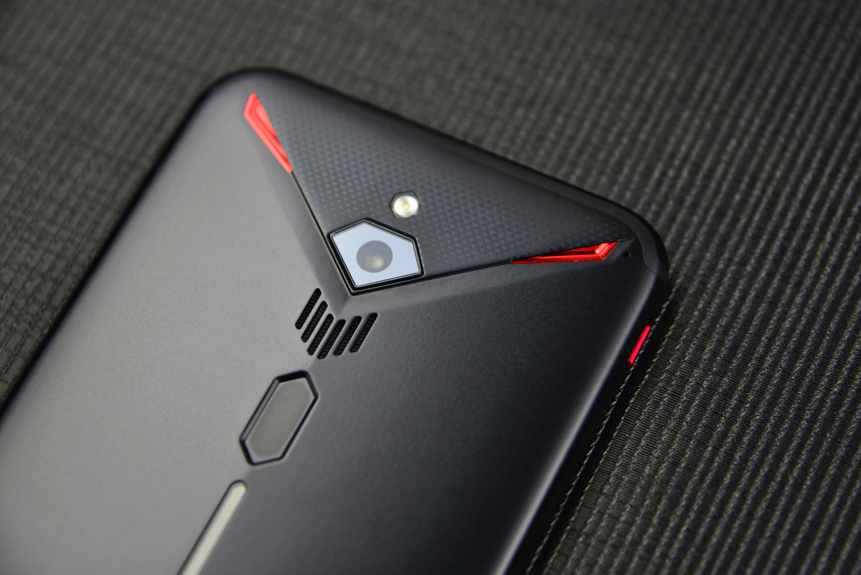 最近拍摄『 一加7pro , 红魔3,魅族16s 』